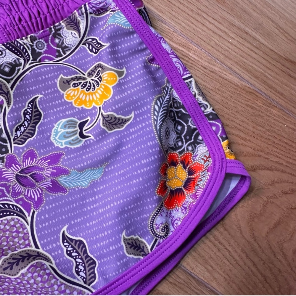 Prana Chantel Women’s Swim Shorts Floral Purple Size Small Zipper Pocket Athlete - Picture 6 of 8
